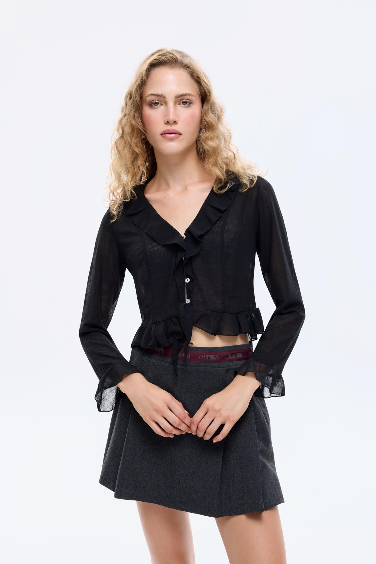 Quzu Fırfır Detaylı Bluz Siyah