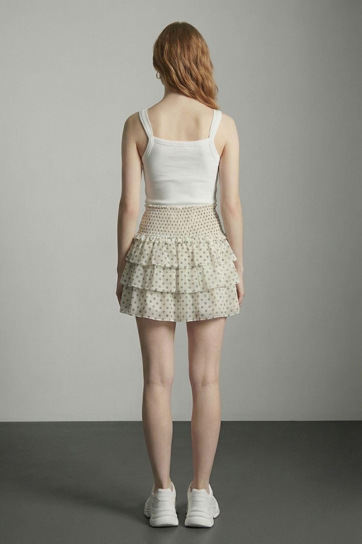 Quzu Fırfırlı Etek Krem