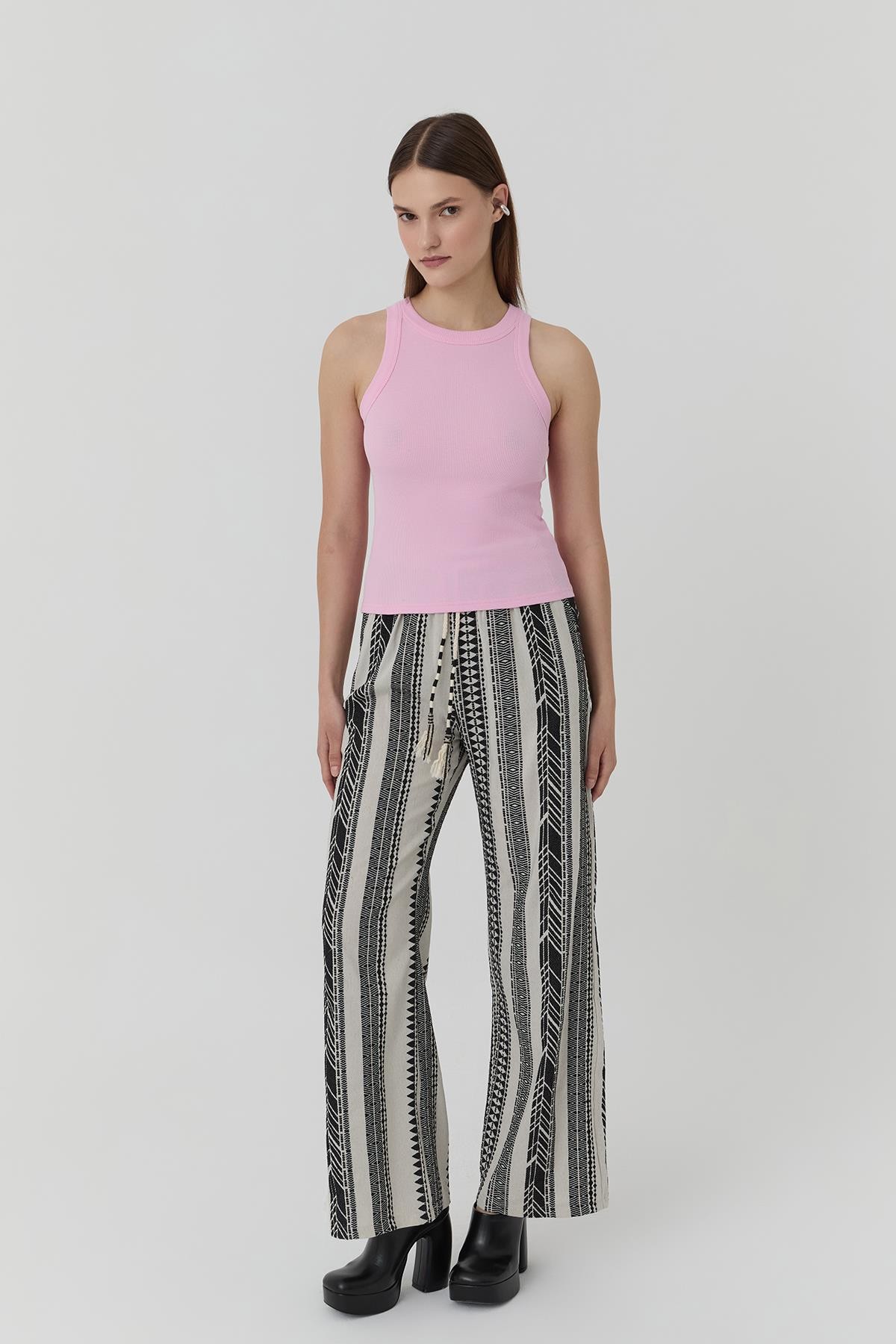 Quzu Geniş Biyeli Atlet Pembe