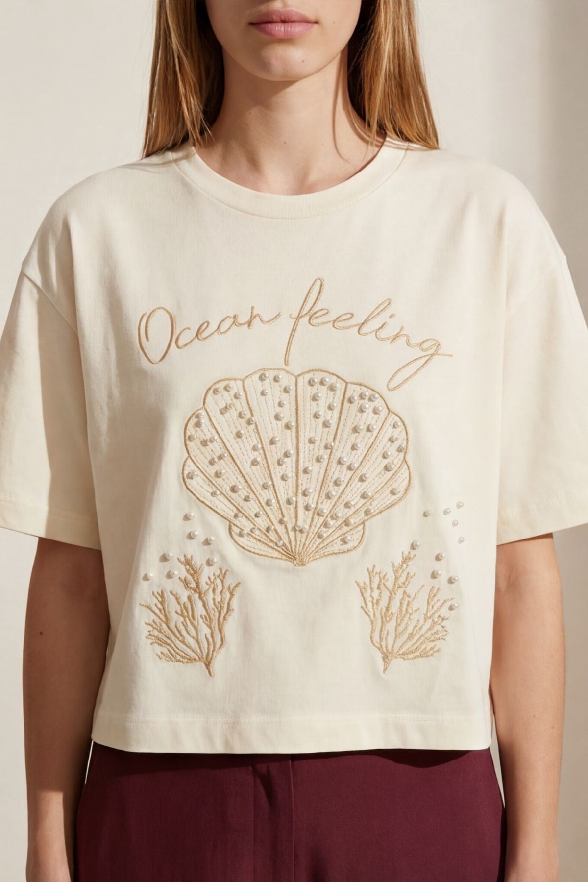 Quzu İnci Detaylı T-shirt Ekru