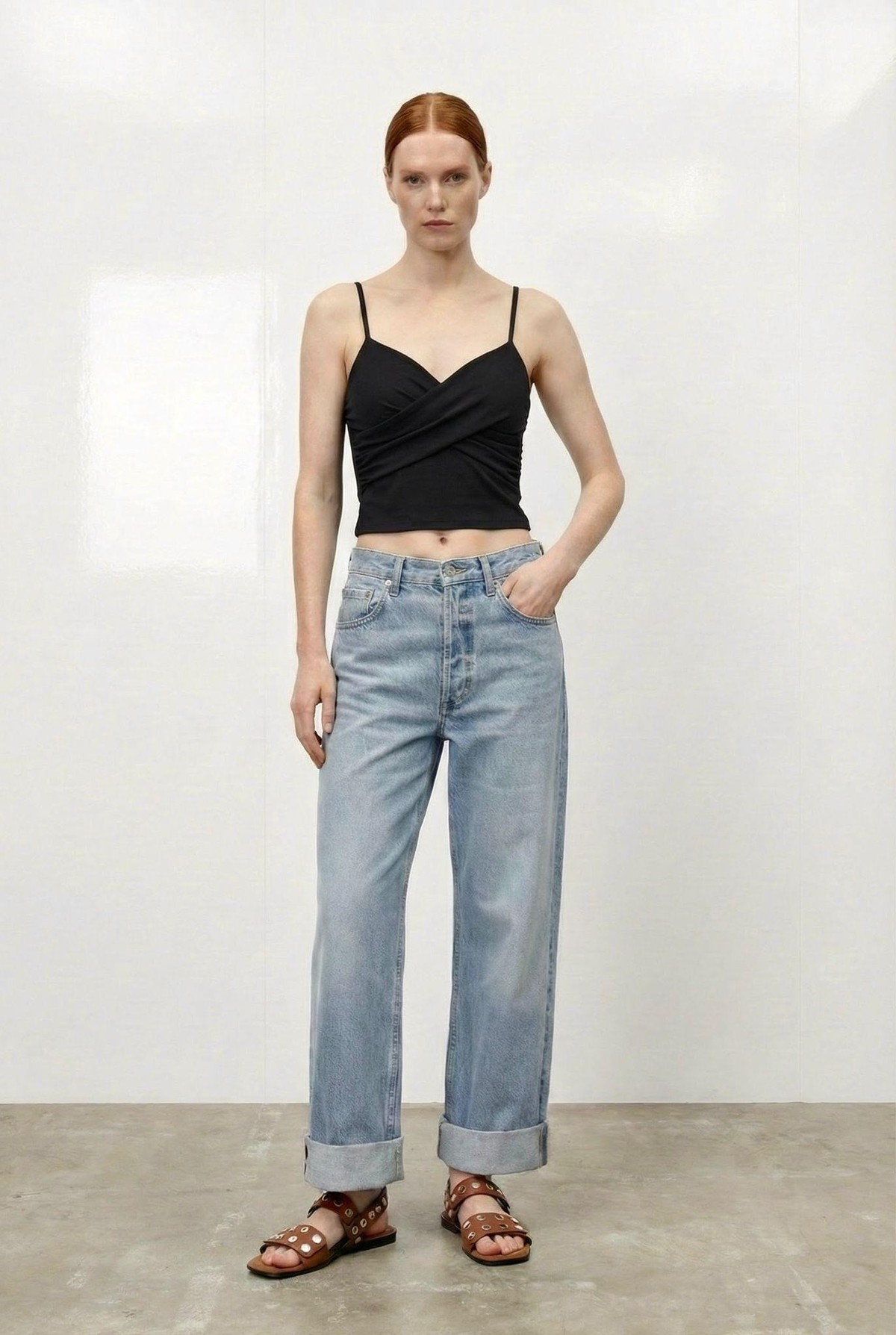 Quzu Kalp Yaka Atlet Siyah