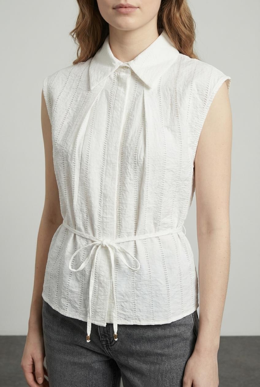 Quzu Kemer Detaylı Gömlek Ekru