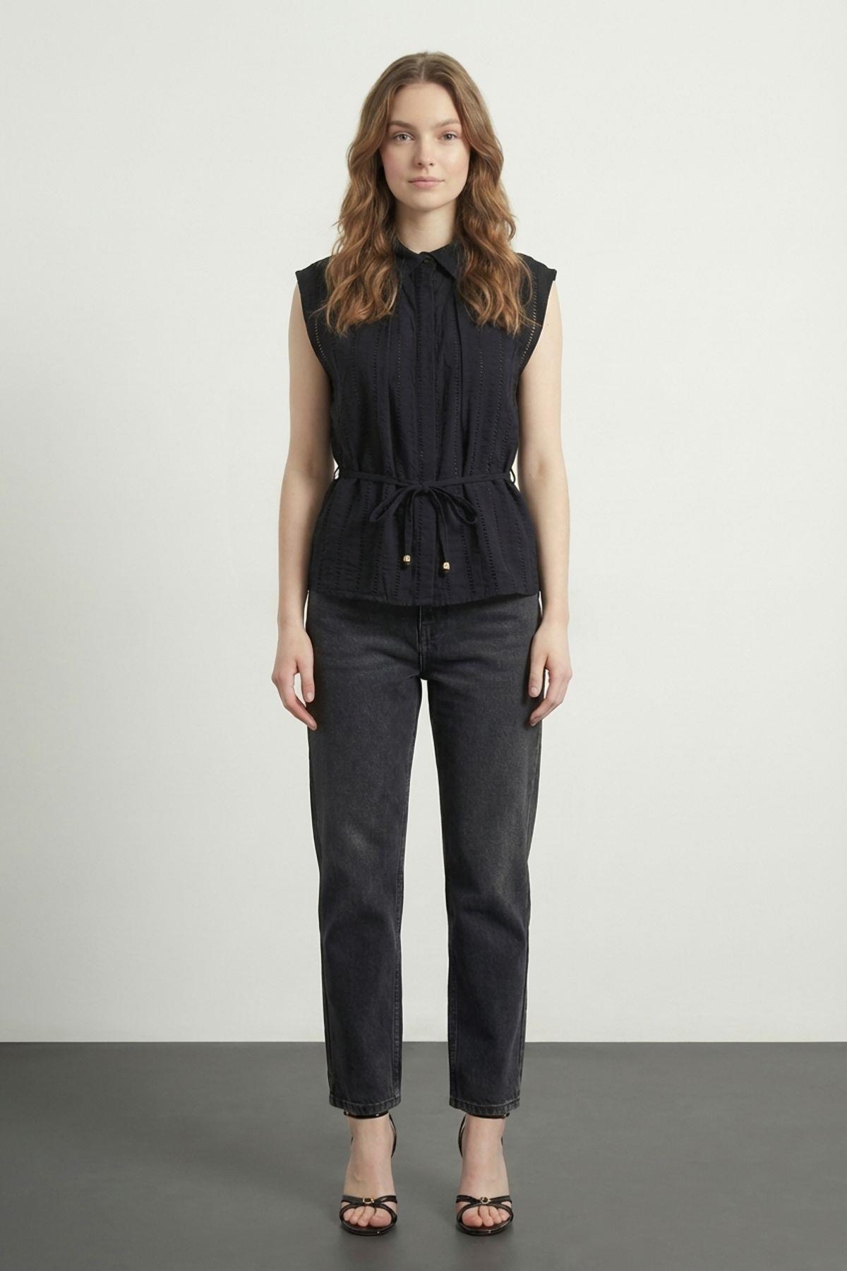 Quzu Kemer Detaylı Gömlek Siyah