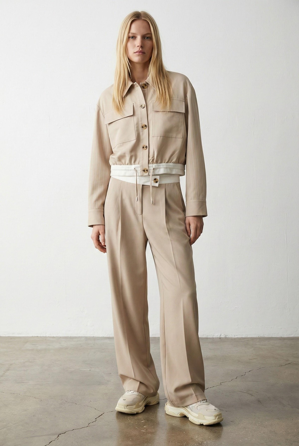 Quzu Kemerı Detaylı Pantolon Bej