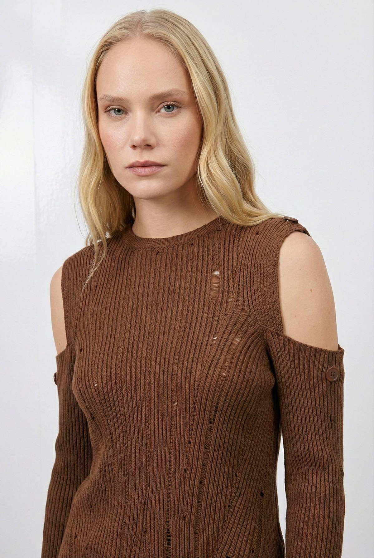 Quzu Kol Detaylı Triko Kahve