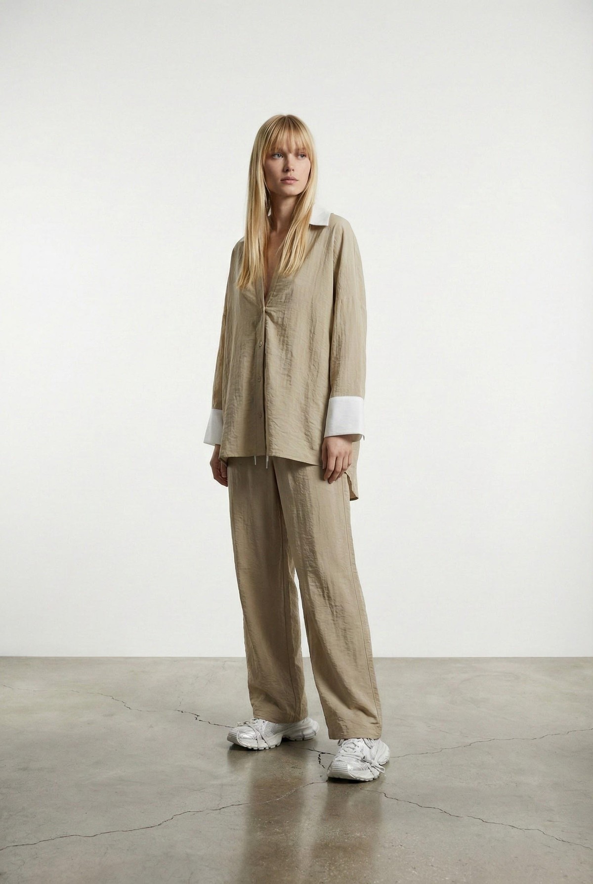 Quzu Kontrast Detaylı Gömlek Bej