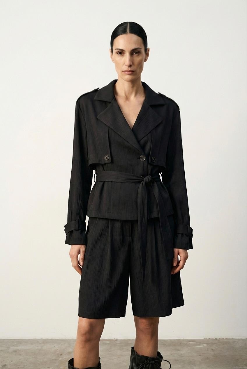 Quzu Kuşaklı Saten Trençkot Siyah