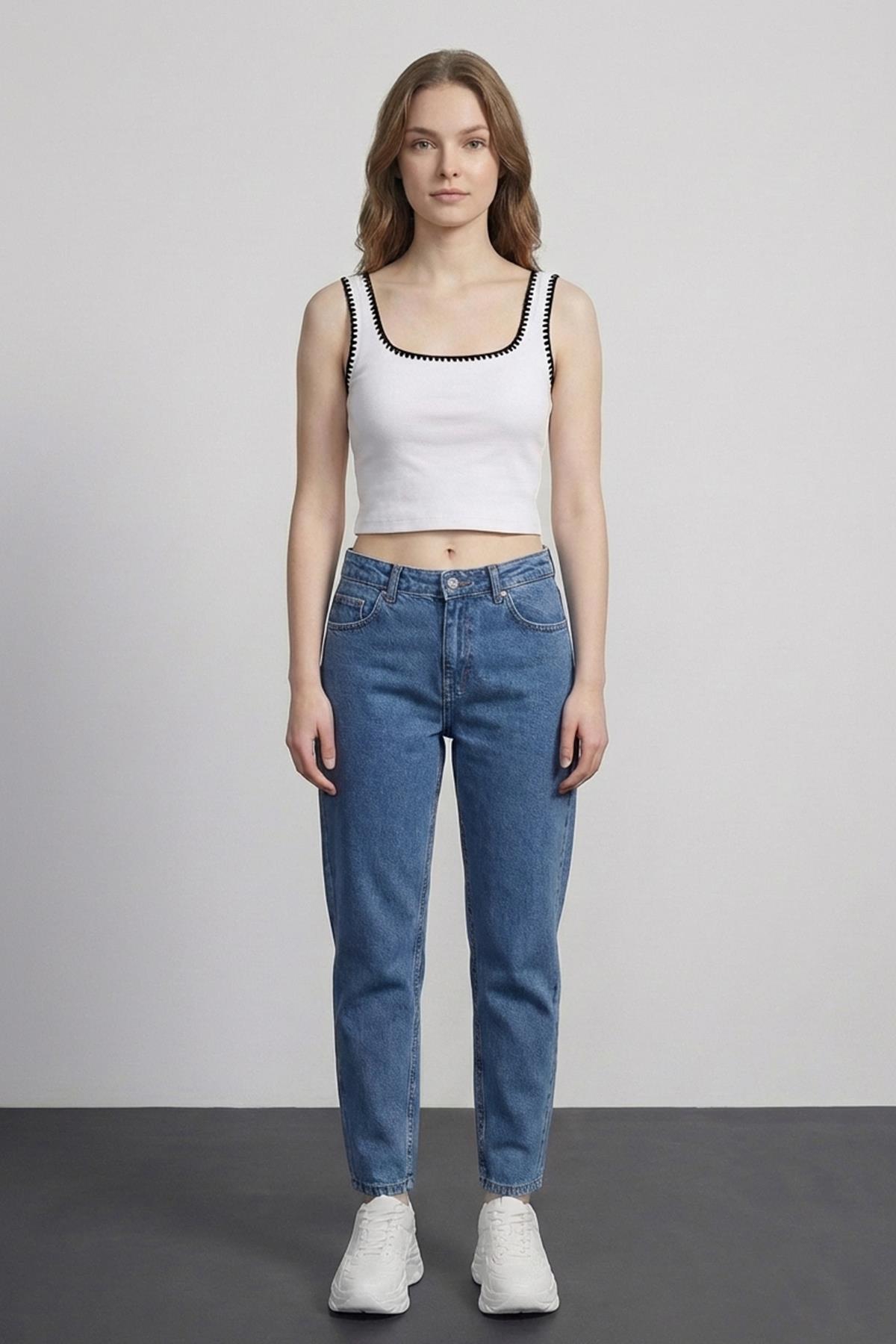 Quzu Nakış Detaylı Atlet Ekru