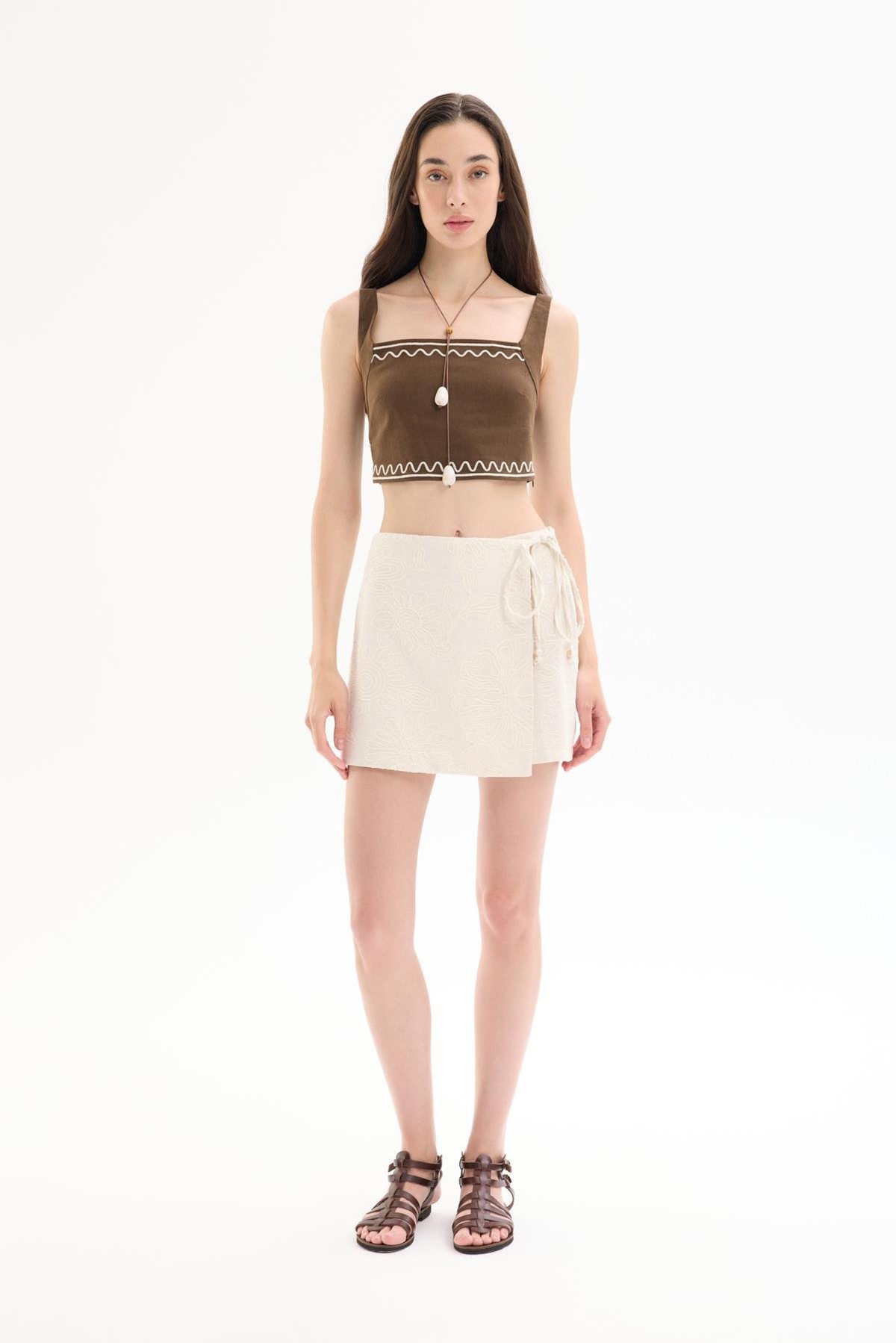 Quzu Embroidered Detail Blouse Dark Brown