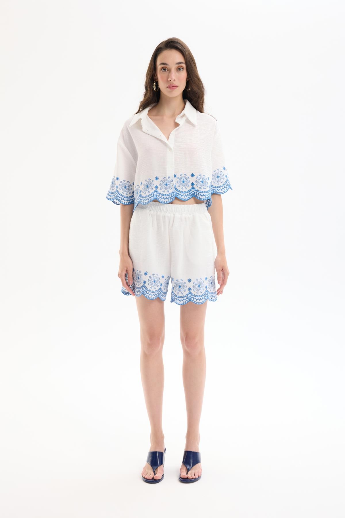 Quzu Embroidered Detail Shorts Ecru