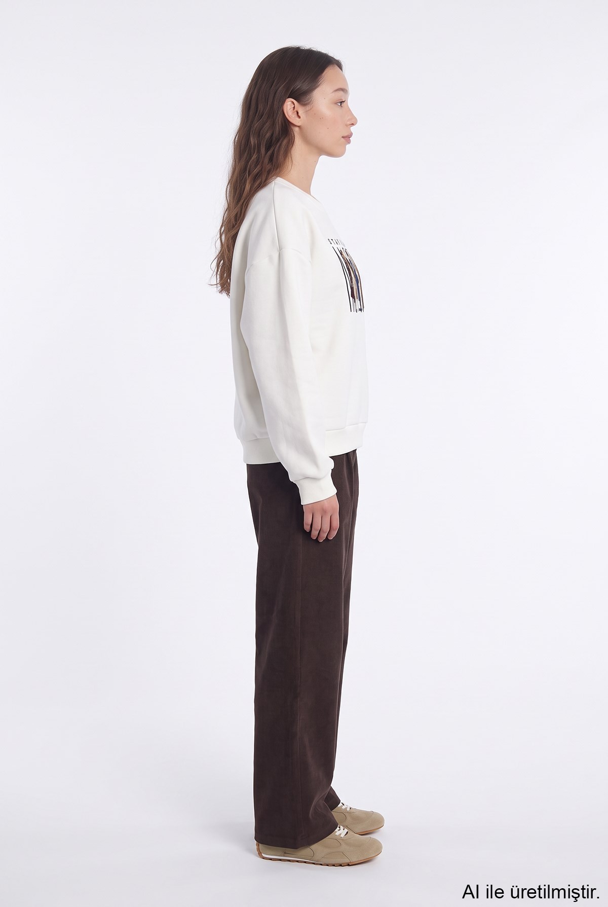 Quzu Nakış Detaylı Sweatshirt Ekru