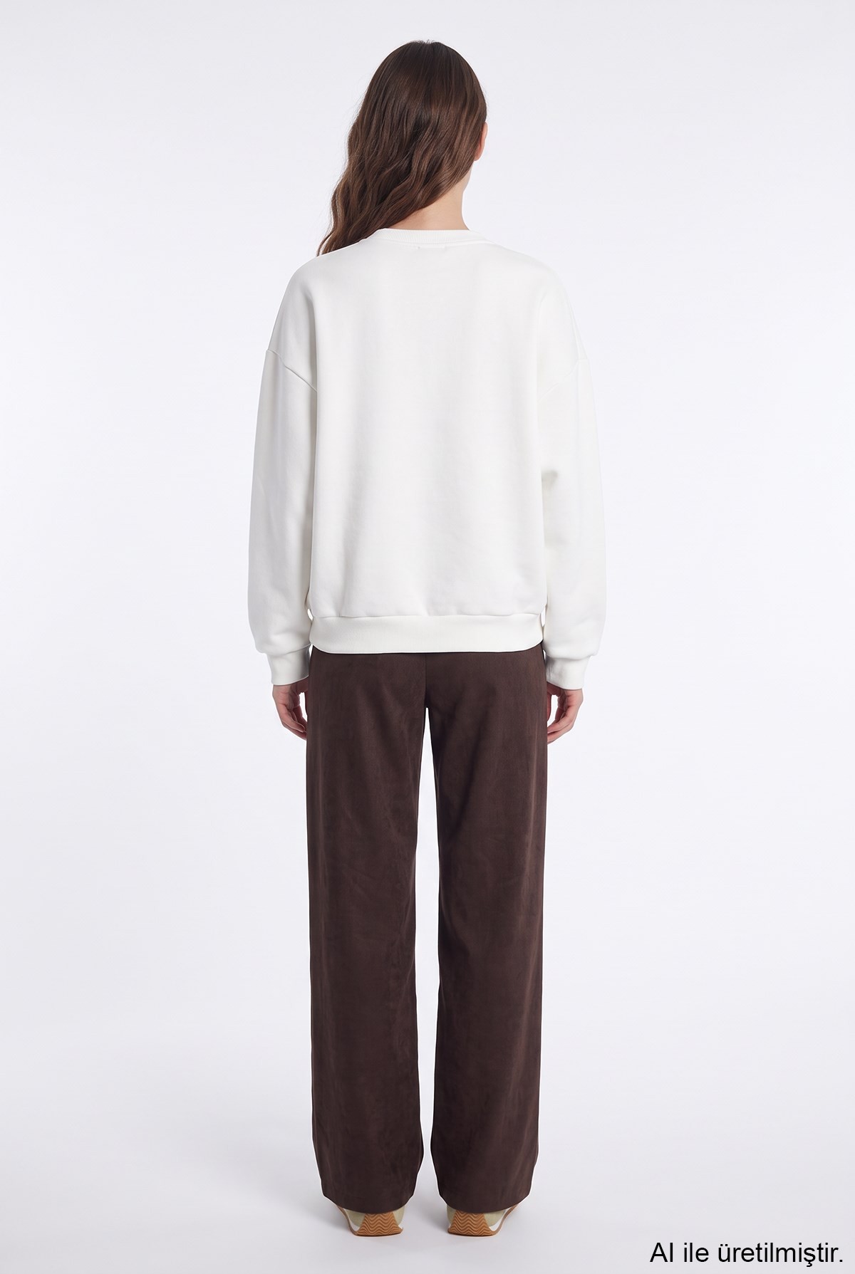 Quzu Nakış Detaylı Sweatshirt Ekru