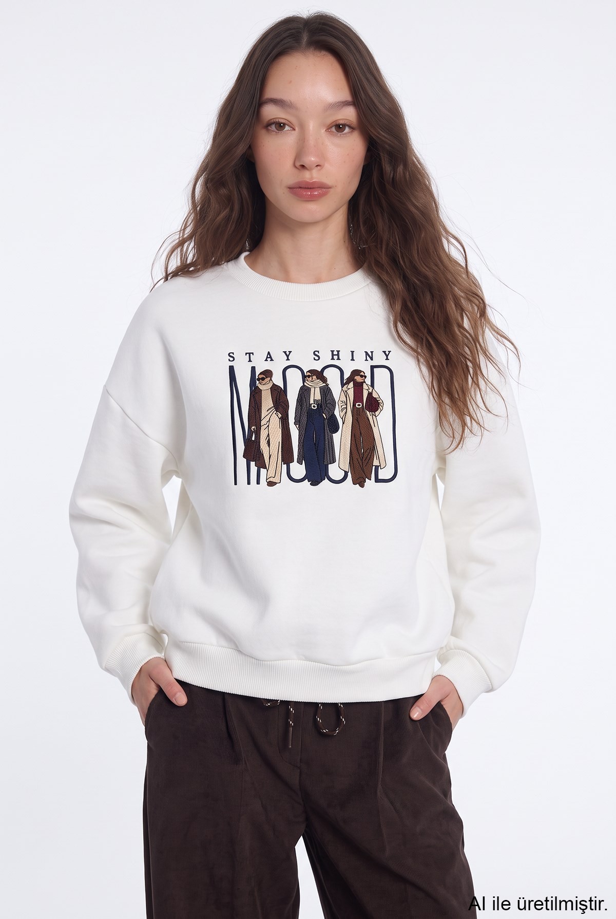 Quzu Nakış Detaylı Sweatshirt Ekru