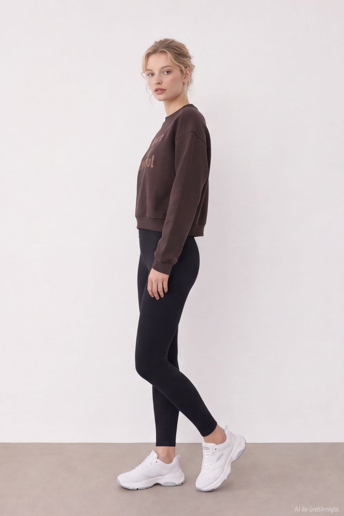 Quzu Nakış Detaylı Sweatshirt Kahve