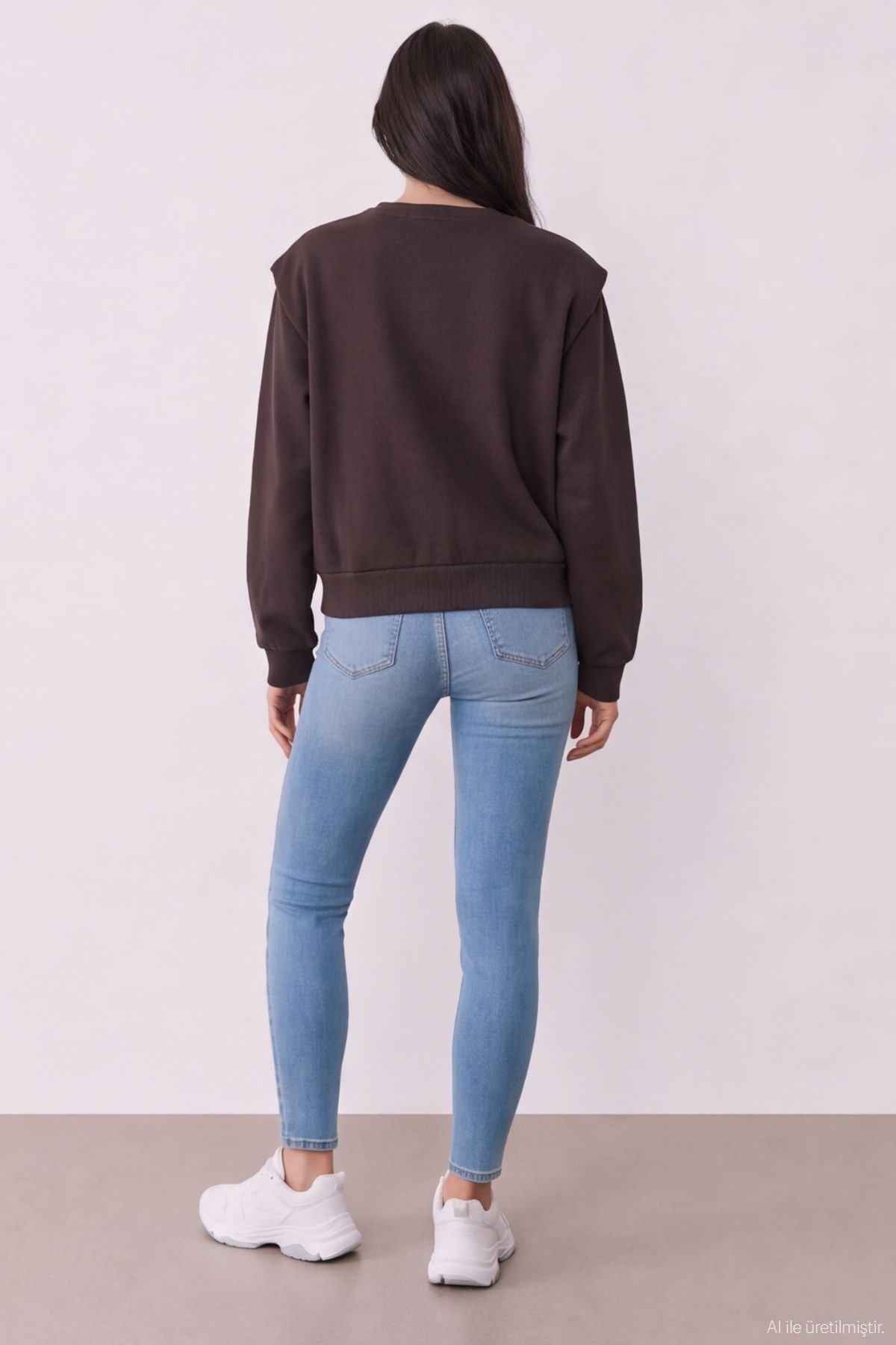 Quzu Nakış Detaylı Sweatshirt Kahve