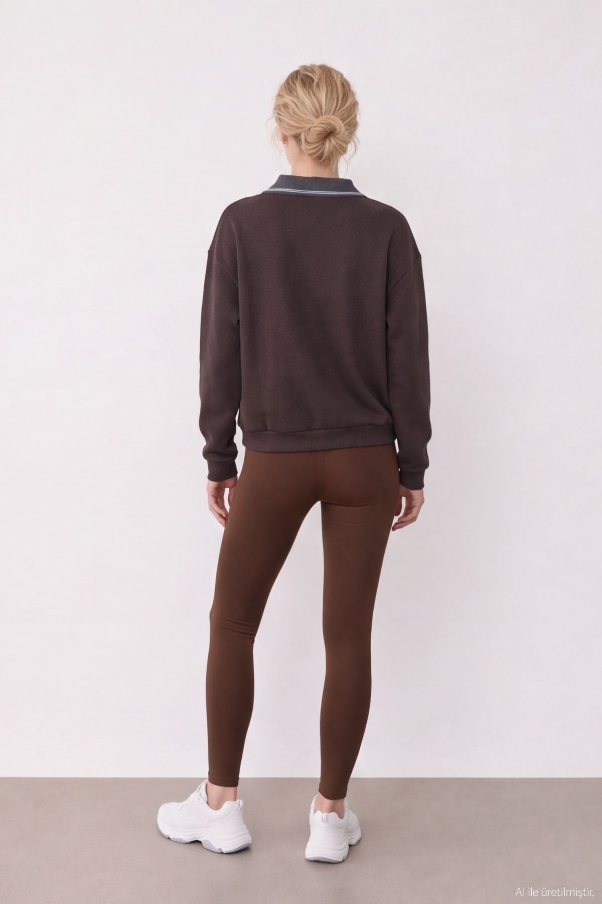 Quzu Nakış Detaylı Sweatshirt Kahve