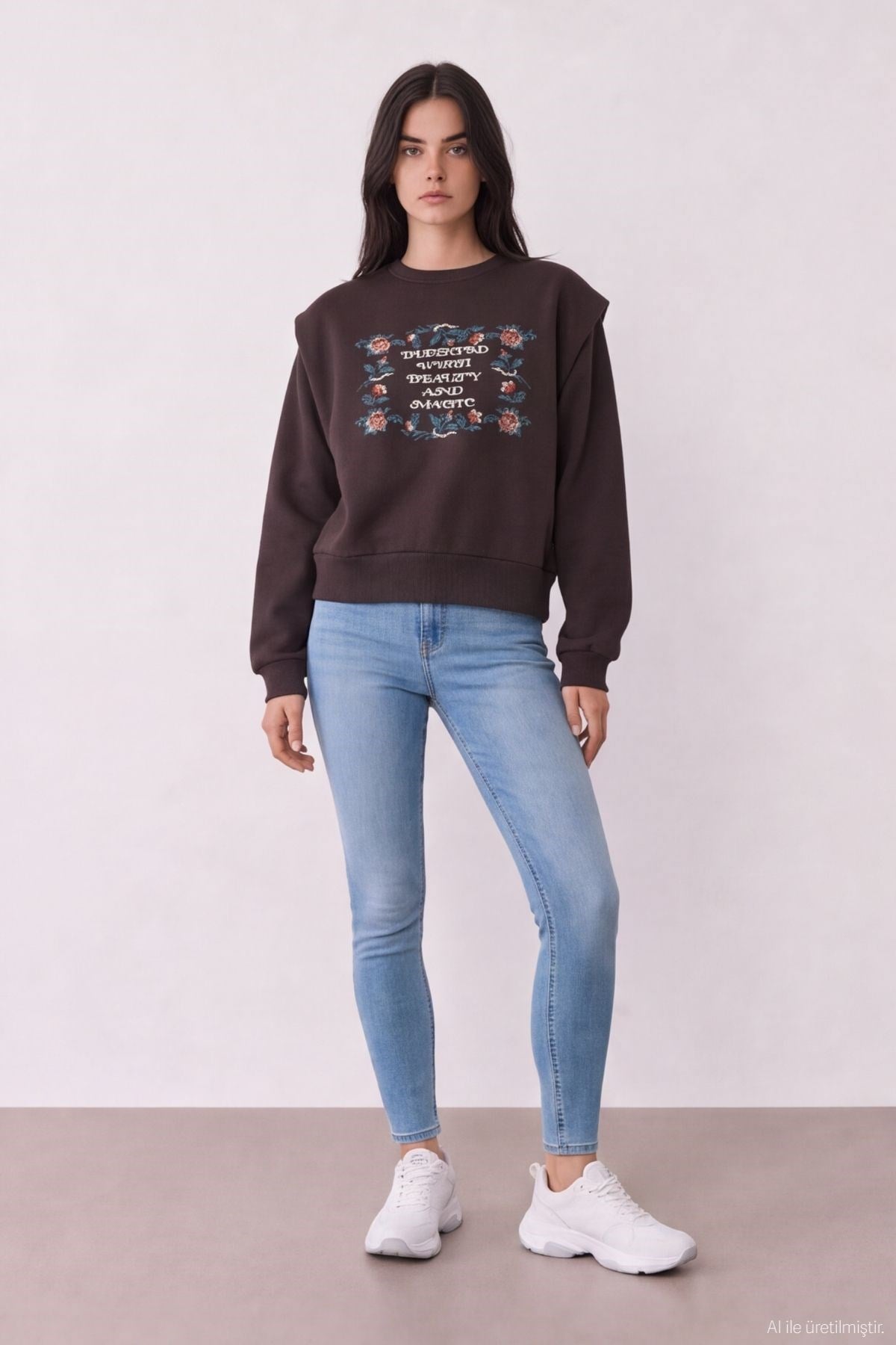 Quzu Nakış Detaylı Sweatshirt Kahve