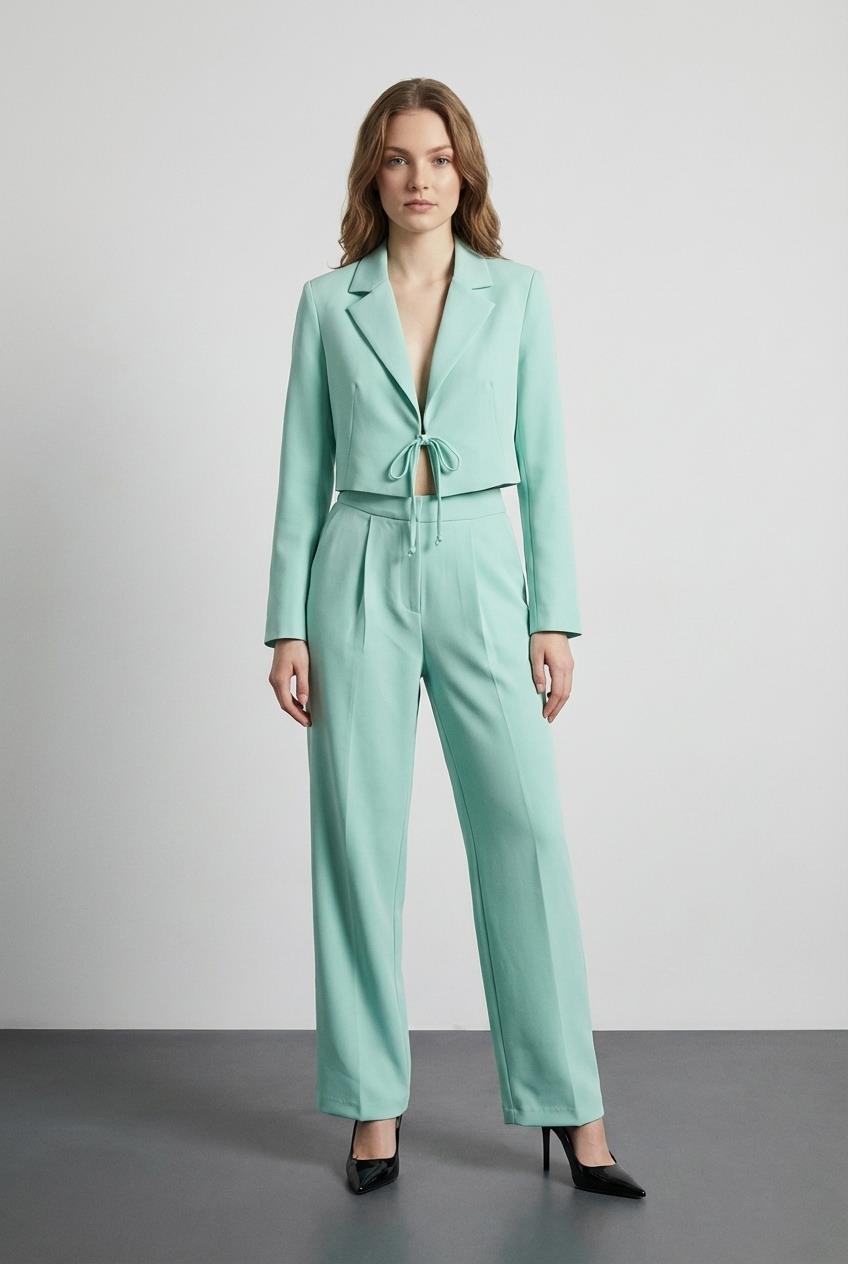 Quzu Önü Bağlamalı Crop Ceket Mint