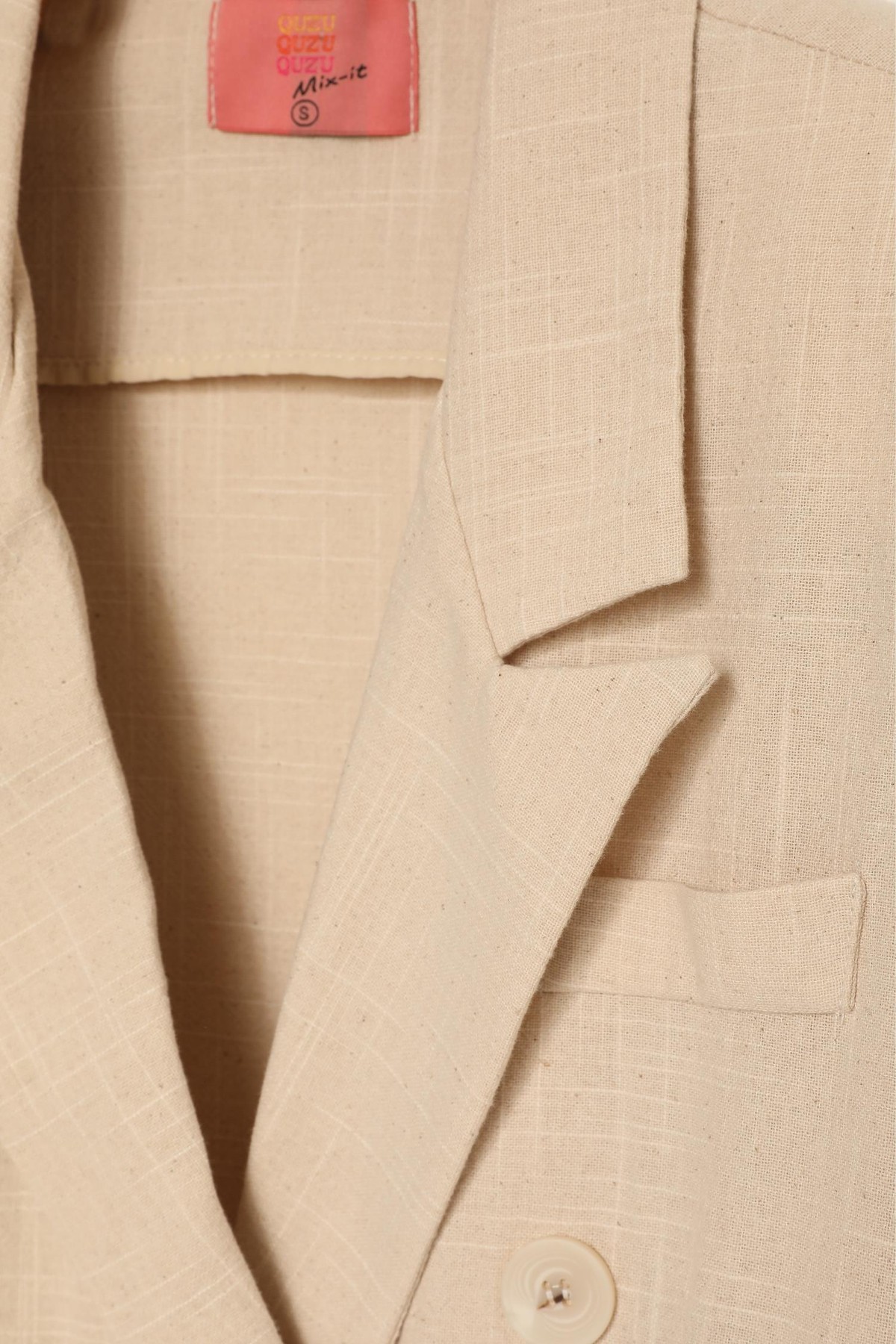 Quzu Önü Düğme Detaylı Ceket Natur