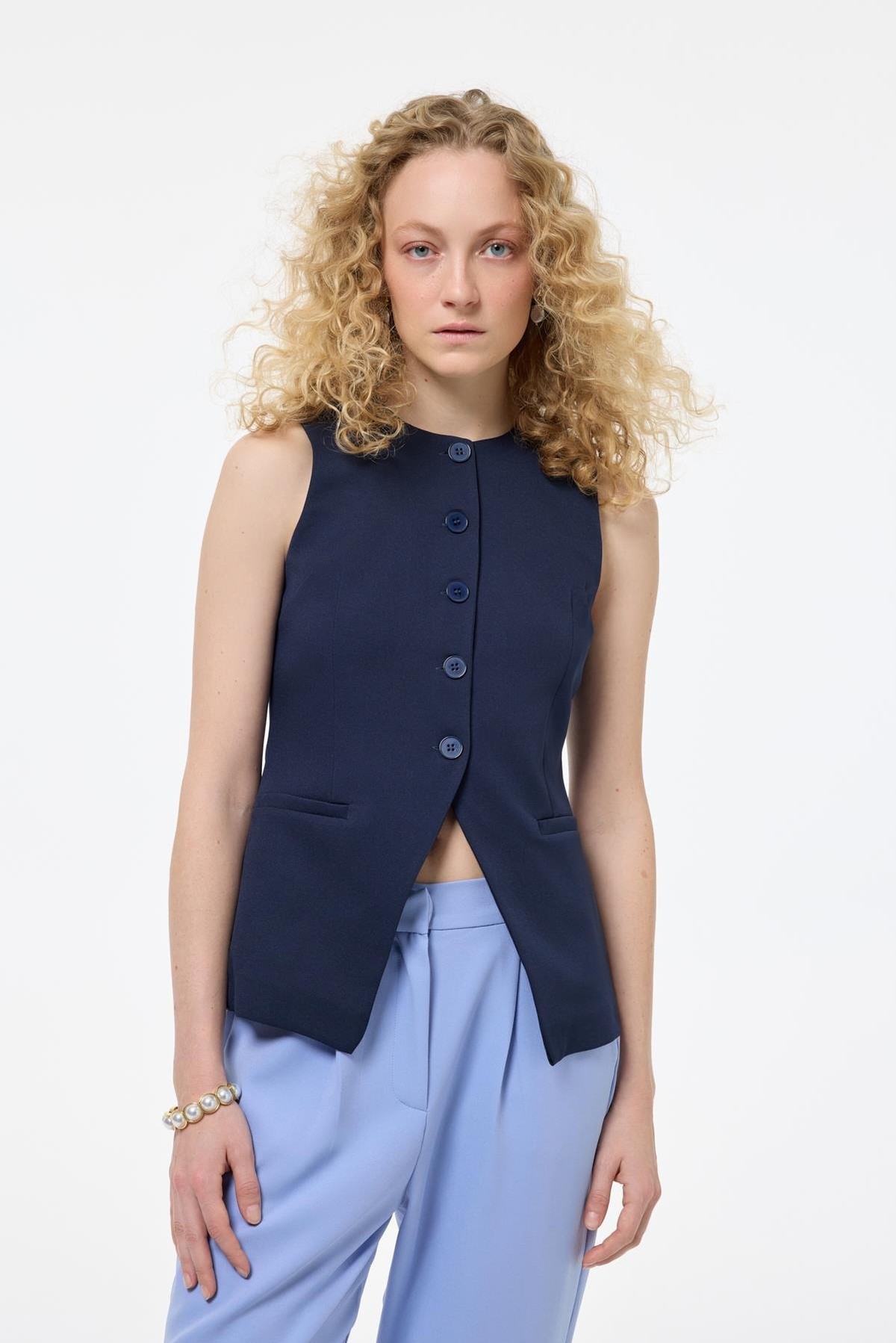 Quzu Önü Düğmeli Yelek Lacivert