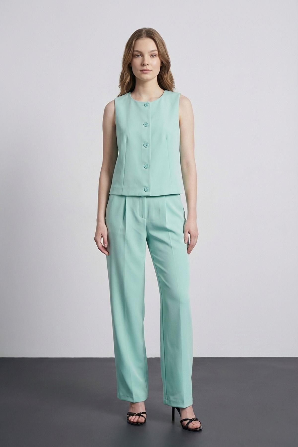 Quzu Önü Düğmeli Yelek Mint