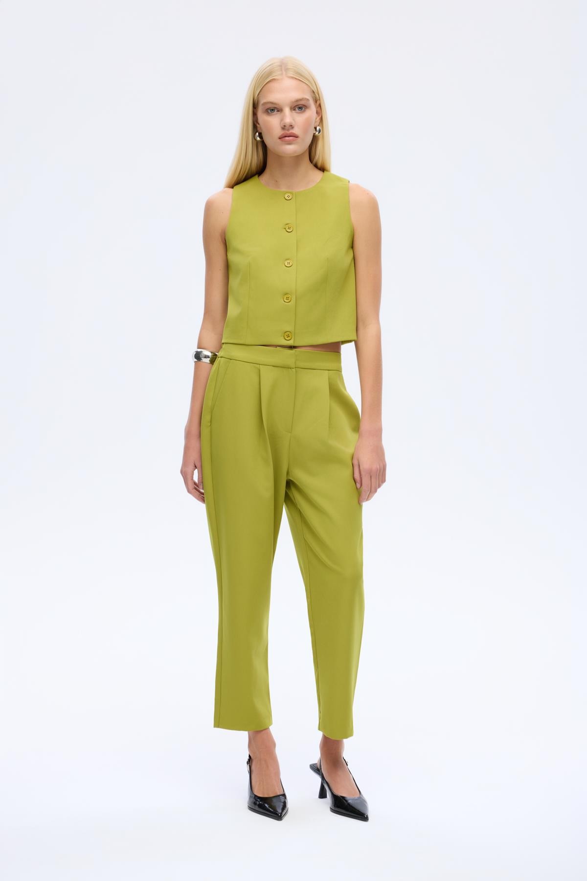 Quzu Önü Düğmeli Yelek Olive