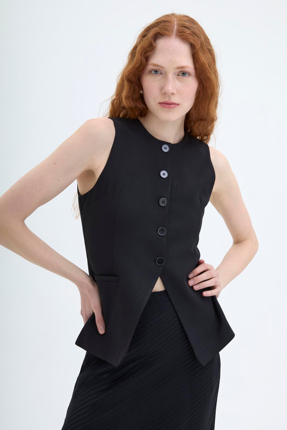 Quzu Önü Düğmeli Yelek Siyah