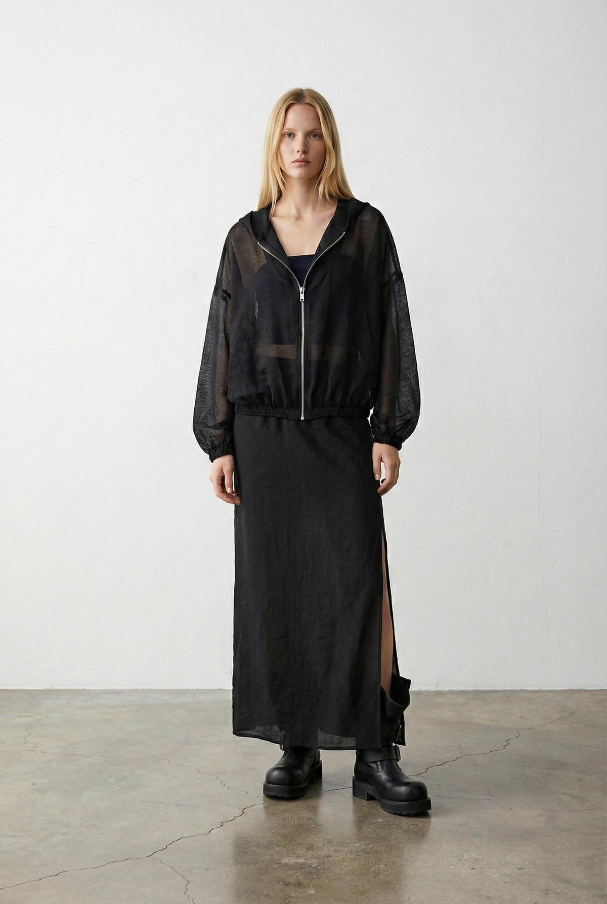 Quzu Organze Kapüşonlu Ceket Siyah