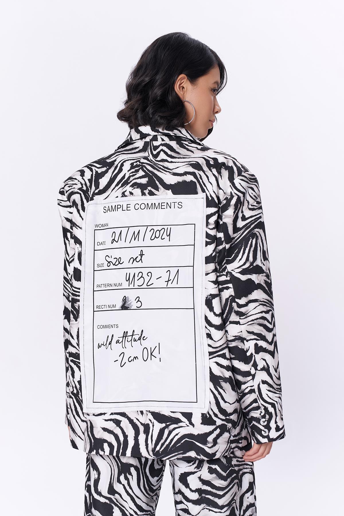 Quzu Patch Detaylı Desenli Blazer Ceket Siyah