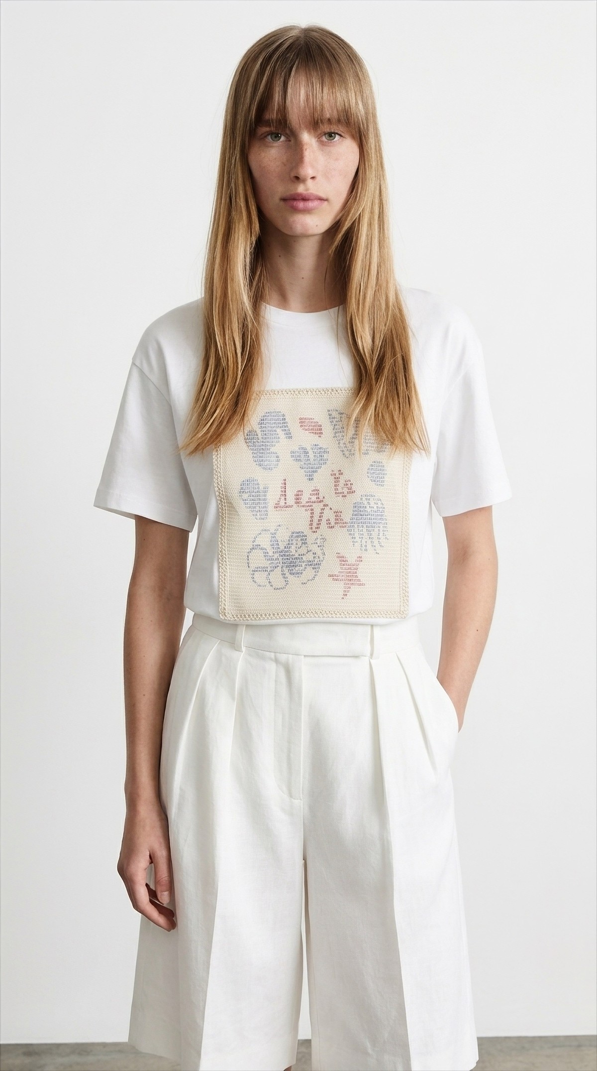 Quzu Patch Detaylı T-shirt Ekru