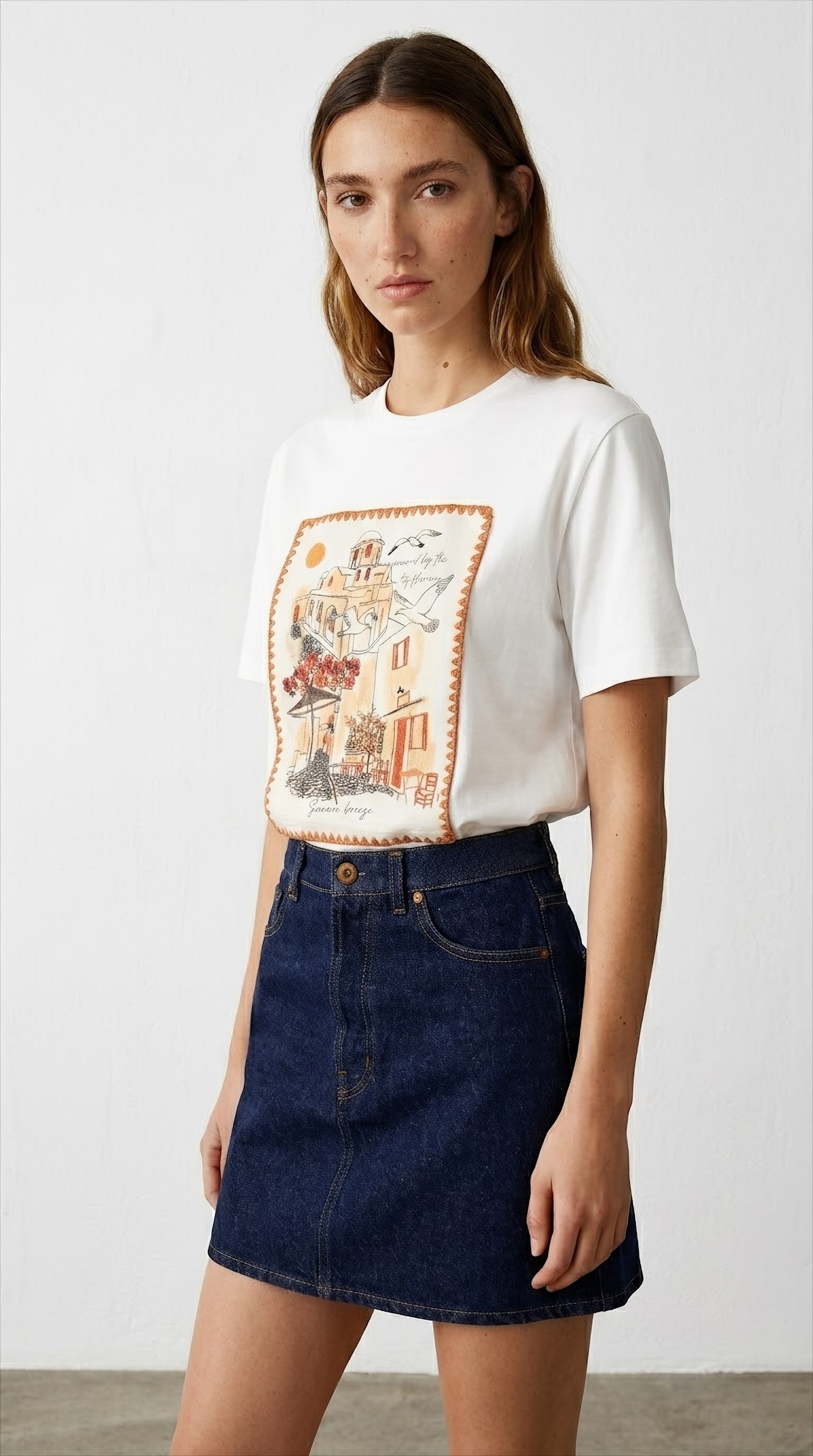 Quzu Patch Detaylı T-shirt Ekru