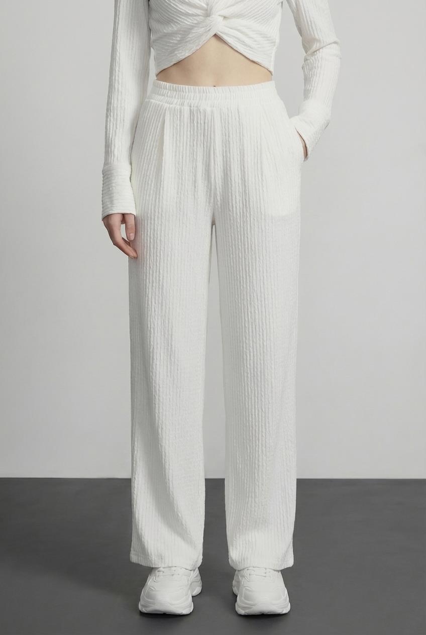 Quzu Pile Detaylı Pantolon Ekru