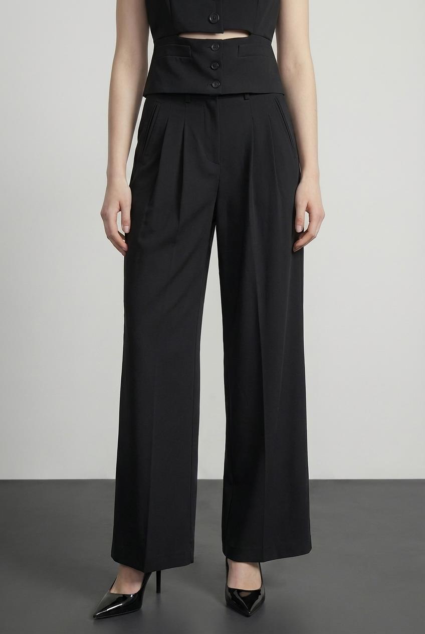 Quzu Pilise Detaylı Cepli Pantolon Siyah