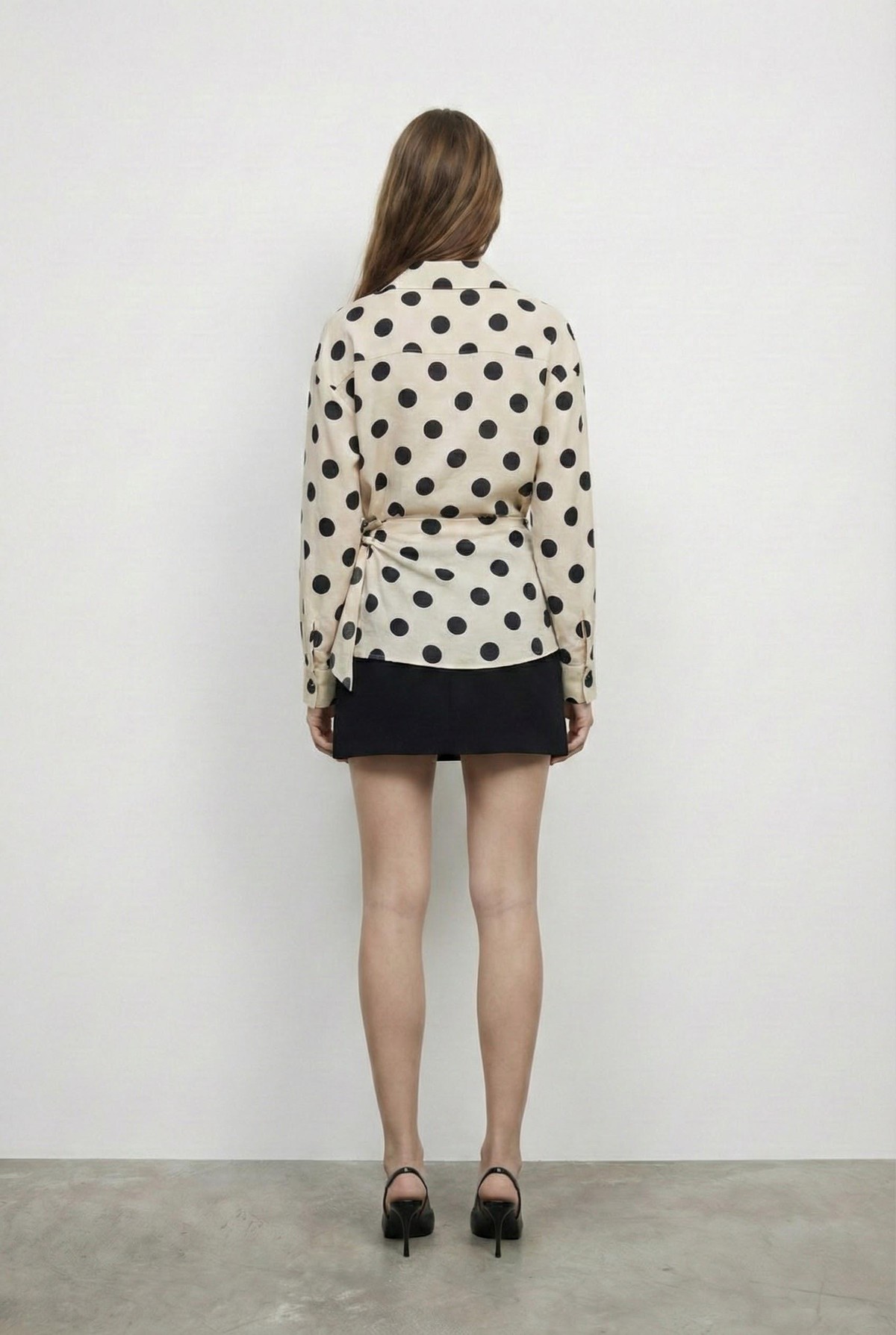 Quzu Puantiye Detaylı Bluz Bej