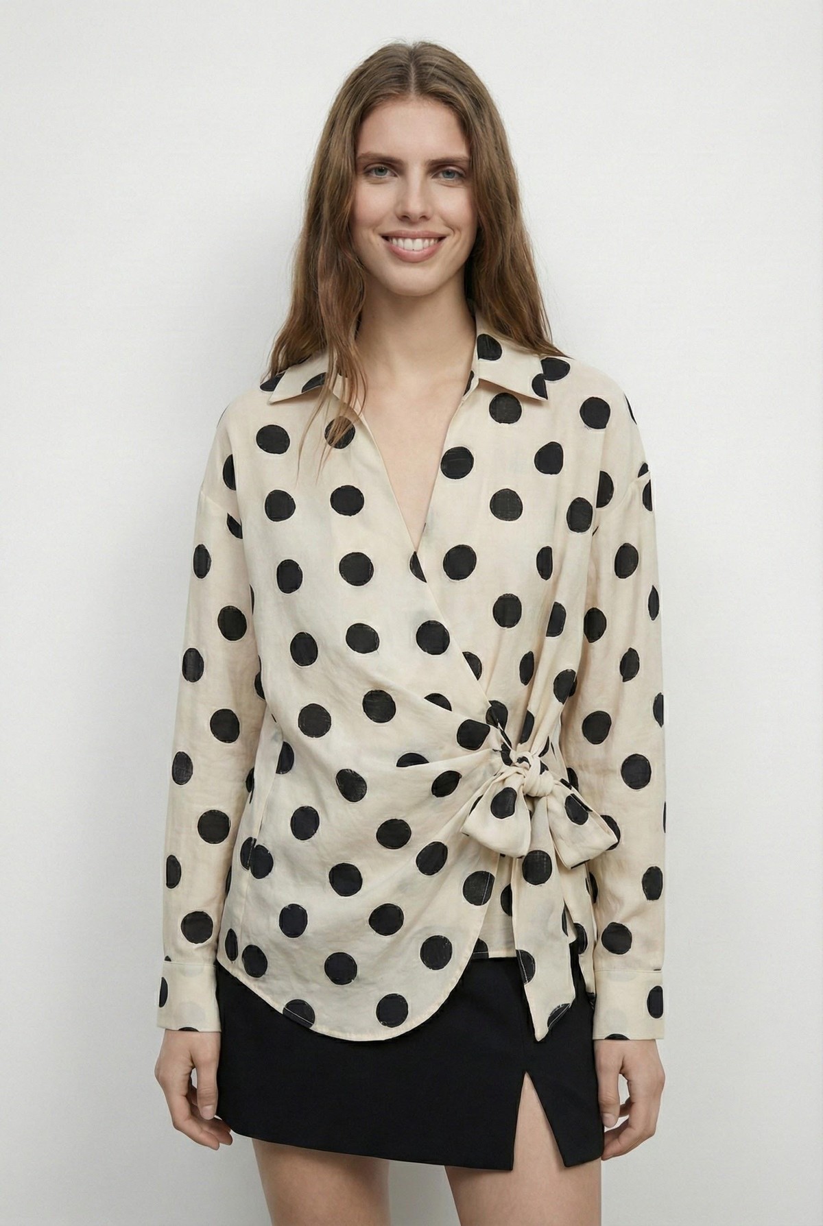 Quzu Puantiye Detaylı Bluz Bej