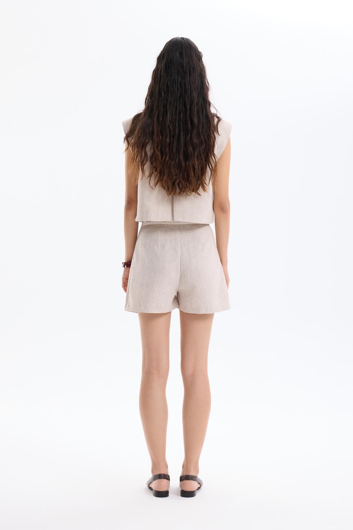 Quzu Stripe Detail Shorts Natural