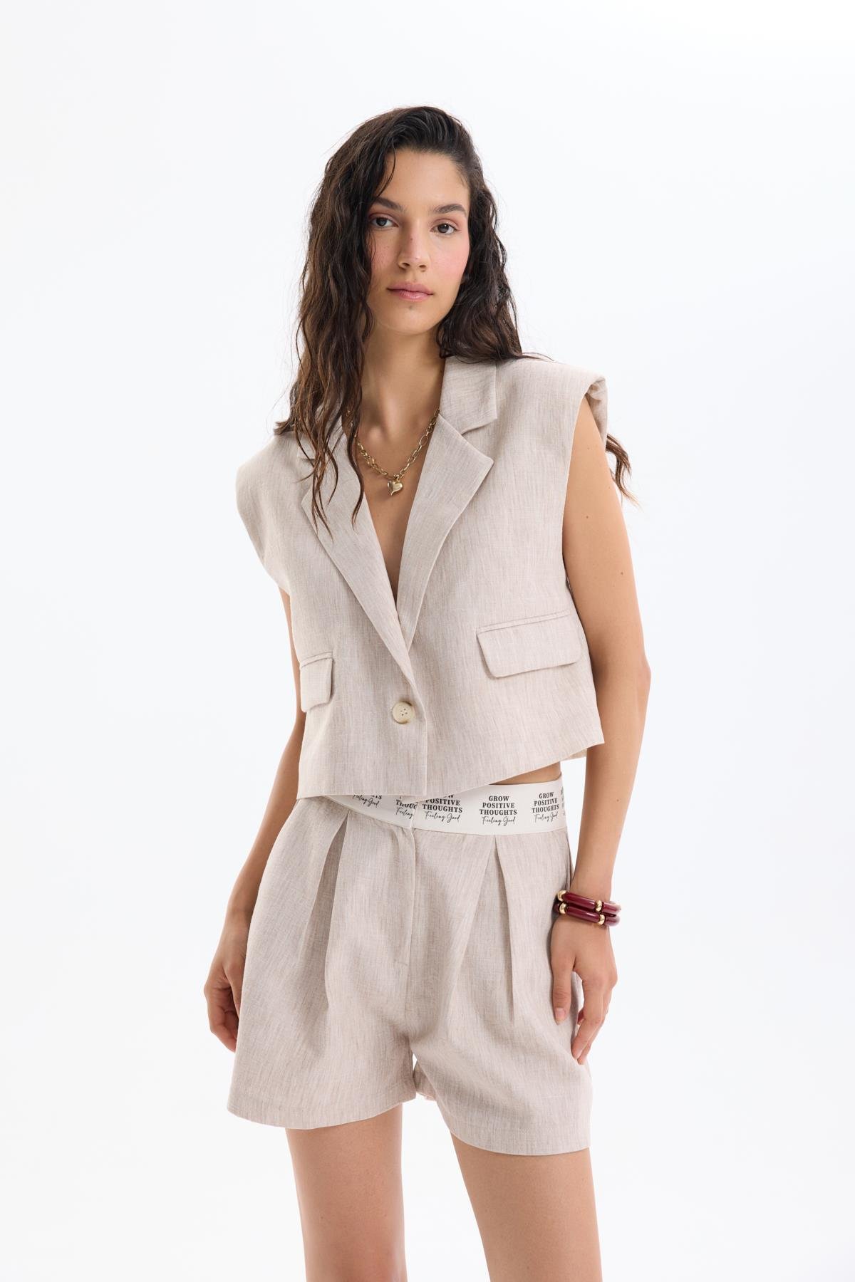 Quzu Stripe Detail Shorts Natural