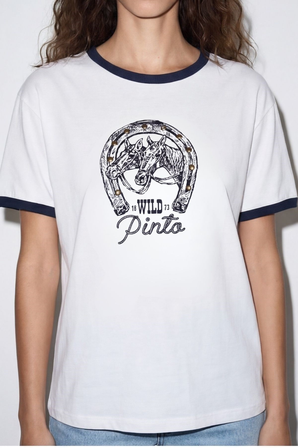 Quzu Trok Detaylı T-shirt Ekru