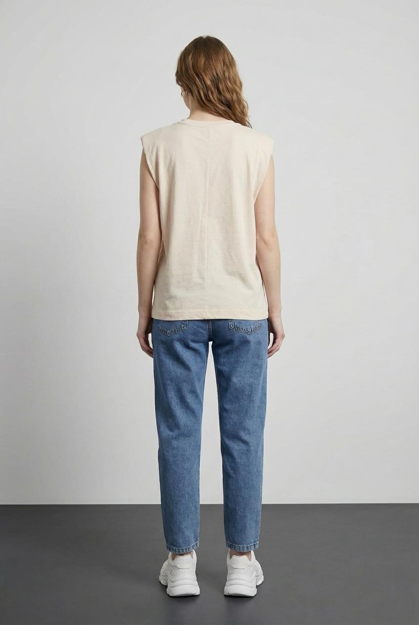 Quzu Vatkalı Kolsuz Tshirt Bej