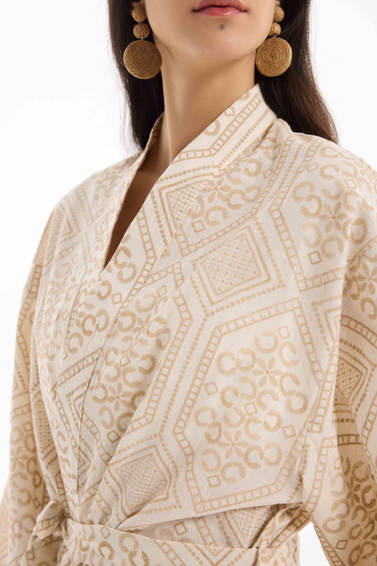 Quzu Yanları Yırtmaç Detaylı Kimono Natur