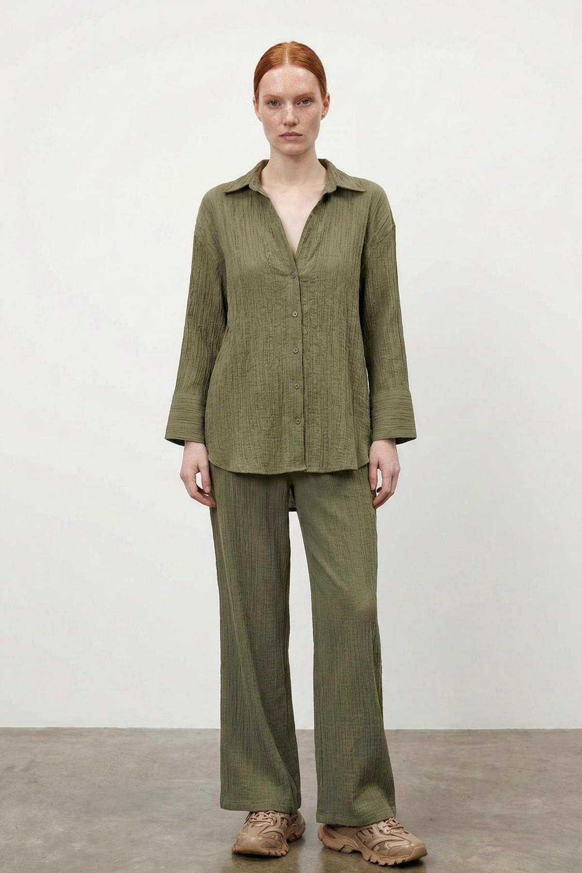 Quzu Yanları Yırtmaçlı Gömlek Haki