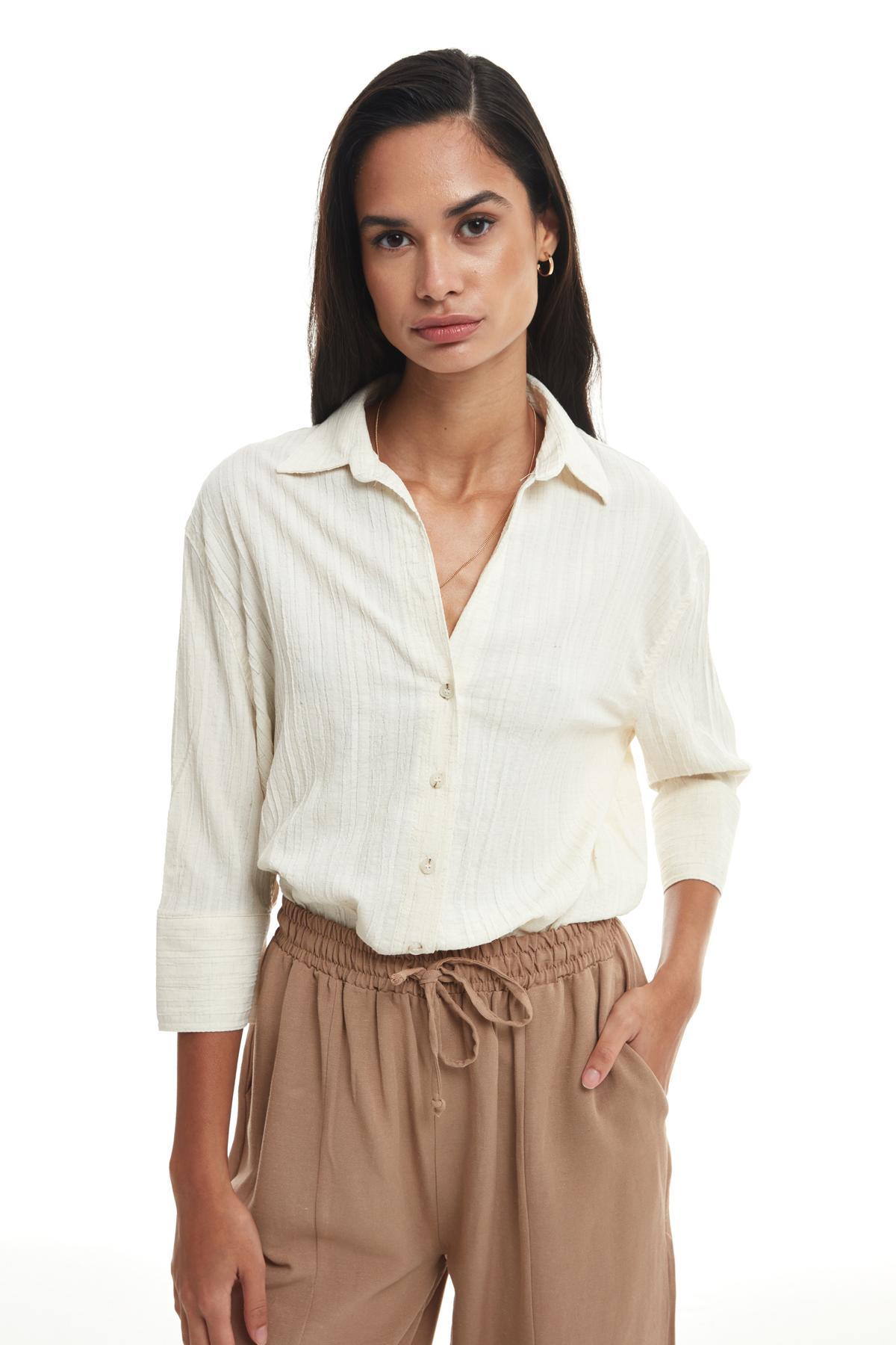 Quzu Yanları Yırtmaçlı Gömlek Natur