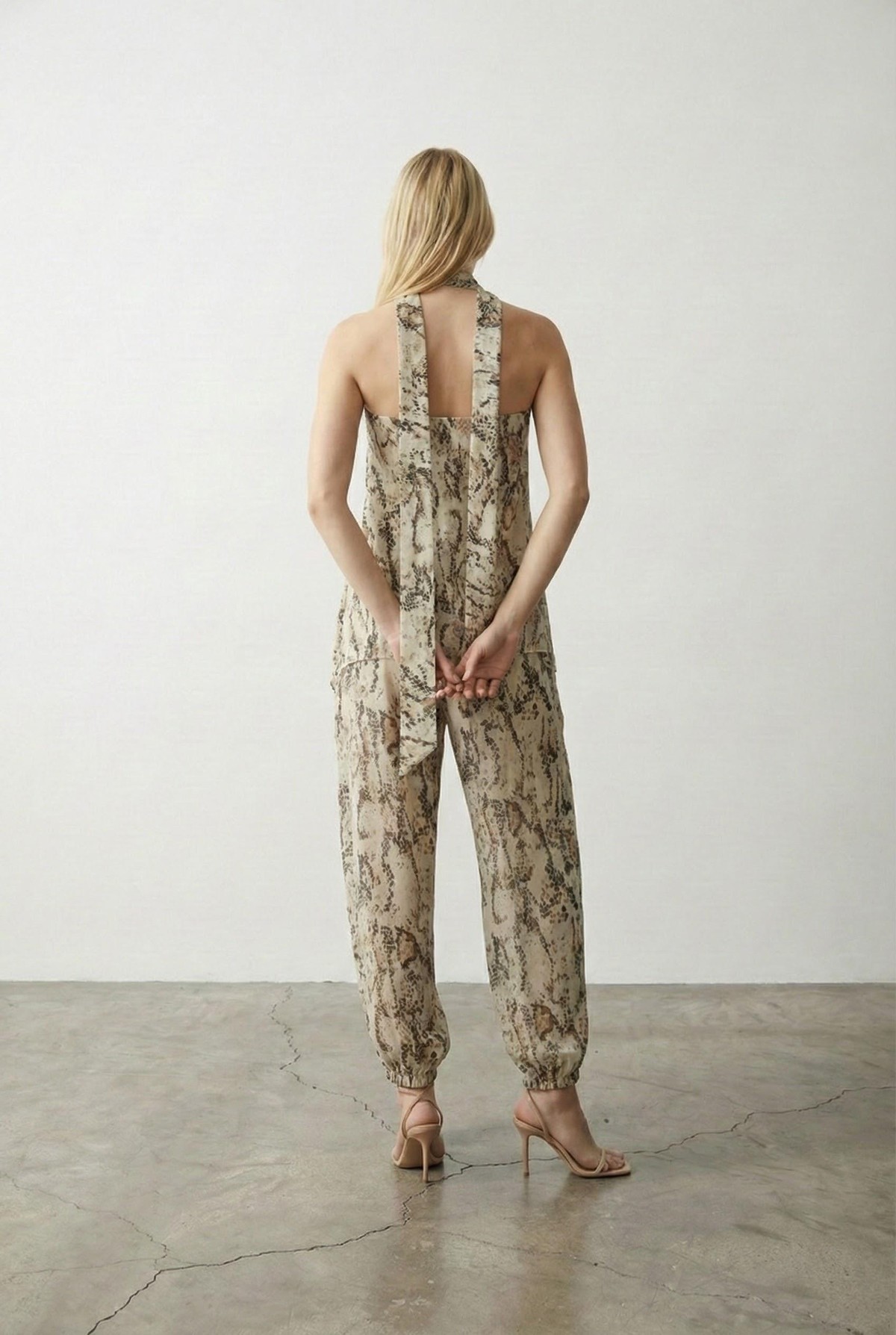 Quzu Yılan Desenli Bluz Bej