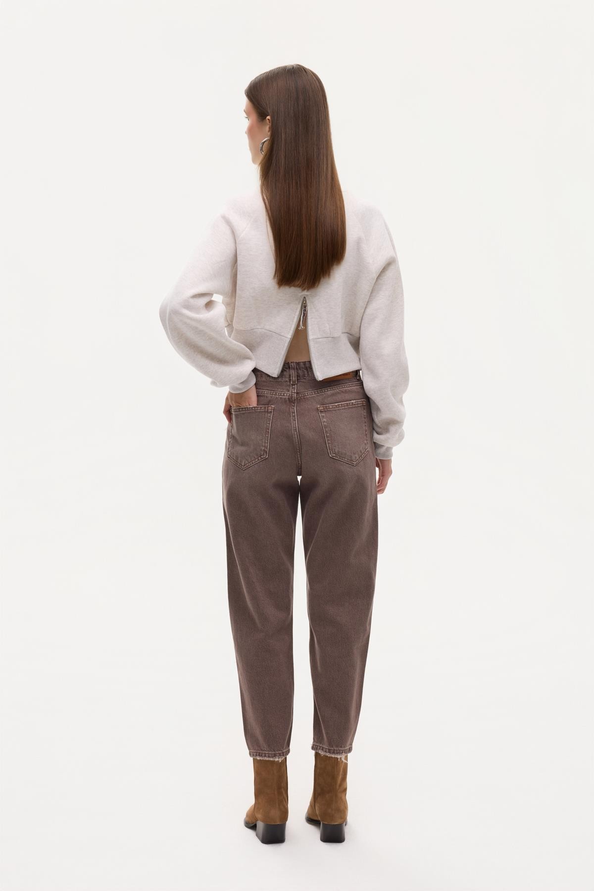 Quzu Yırtık Detaylı Denim Pantolon Kahve