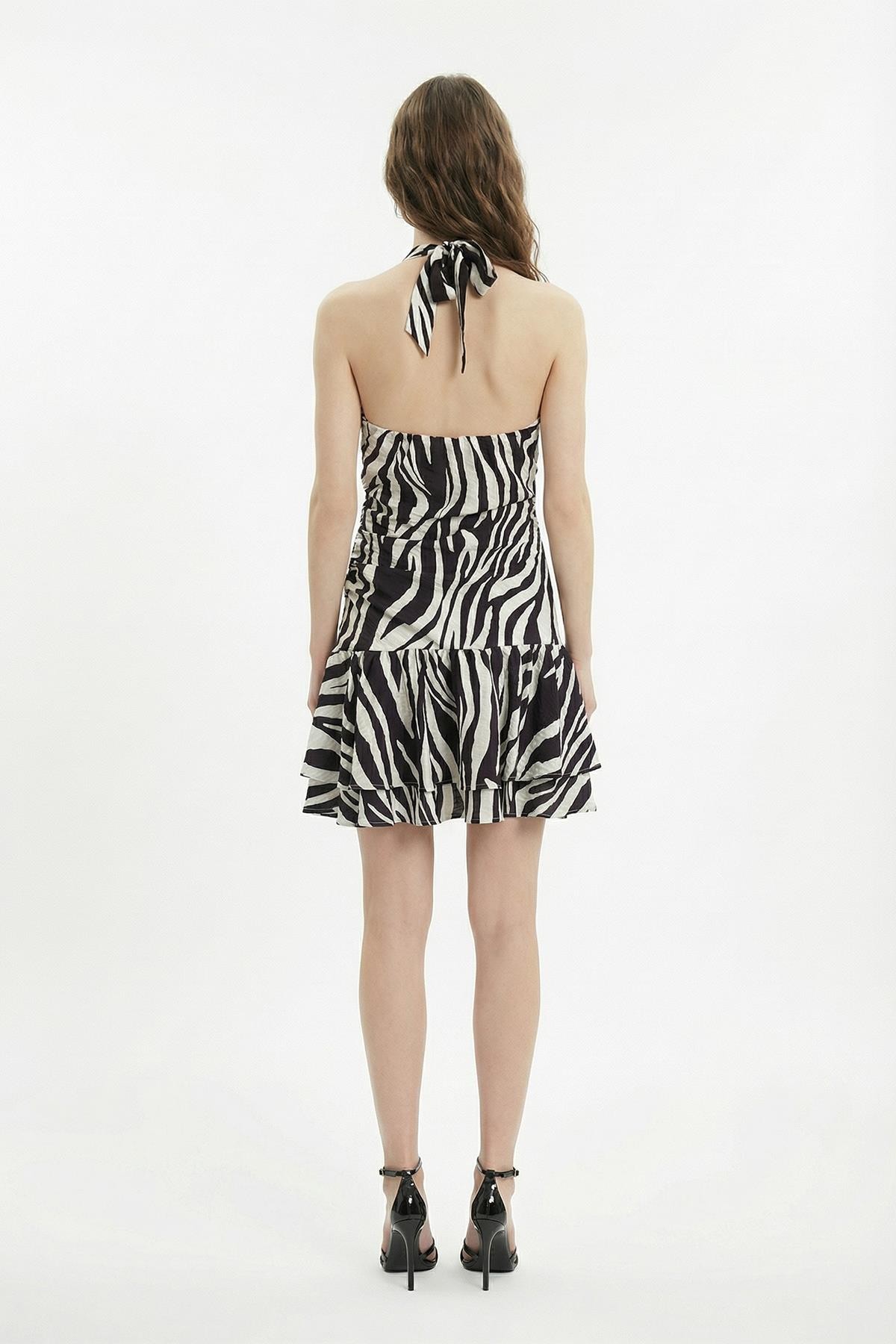 Quzu Zebra Desenli Volanlı Elbise Kahve