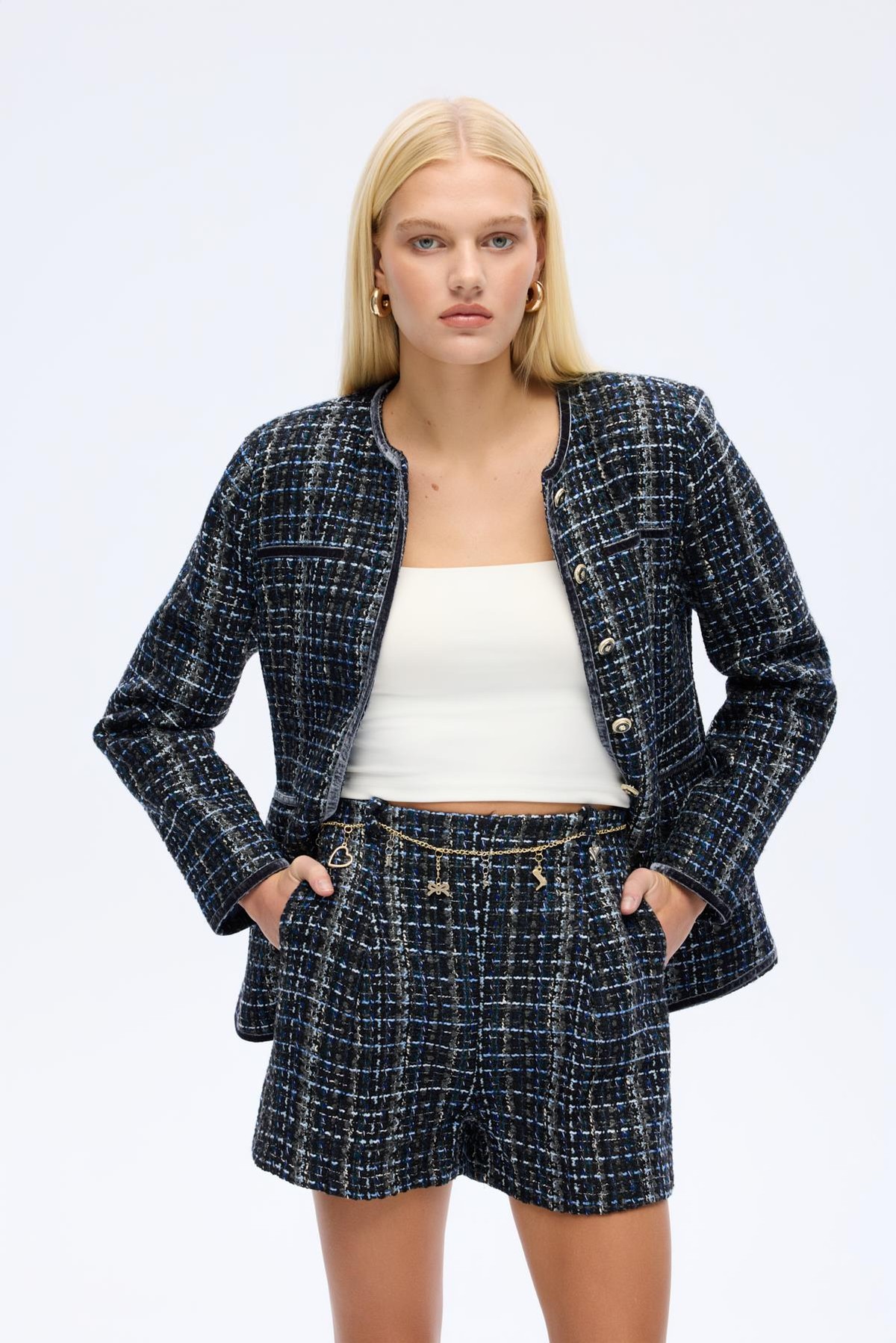 Quzu Zincir Detaylı Şort Lacivert