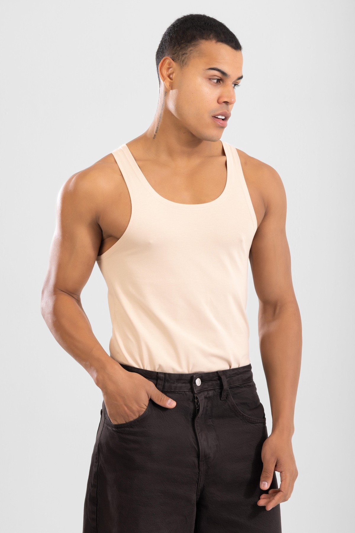Erkek Gömlek Altı Slim Fit Pamuklu Görünmez Atlet Ten Rengi 3'lü Paket