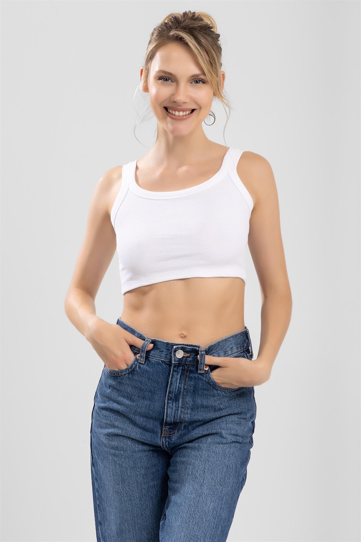 Kadın Oval Yaka Kalın Askılı Kaşkorse Crop Büstiyer Beyaz