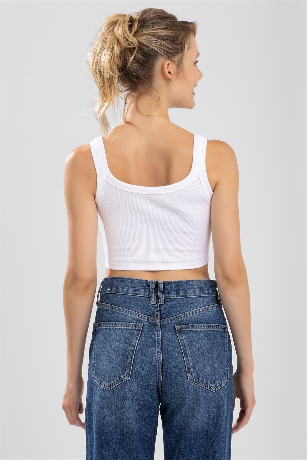 Kadın Oval Yaka Kalın Askılı Kaşkorse Crop Büstiyer Beyaz