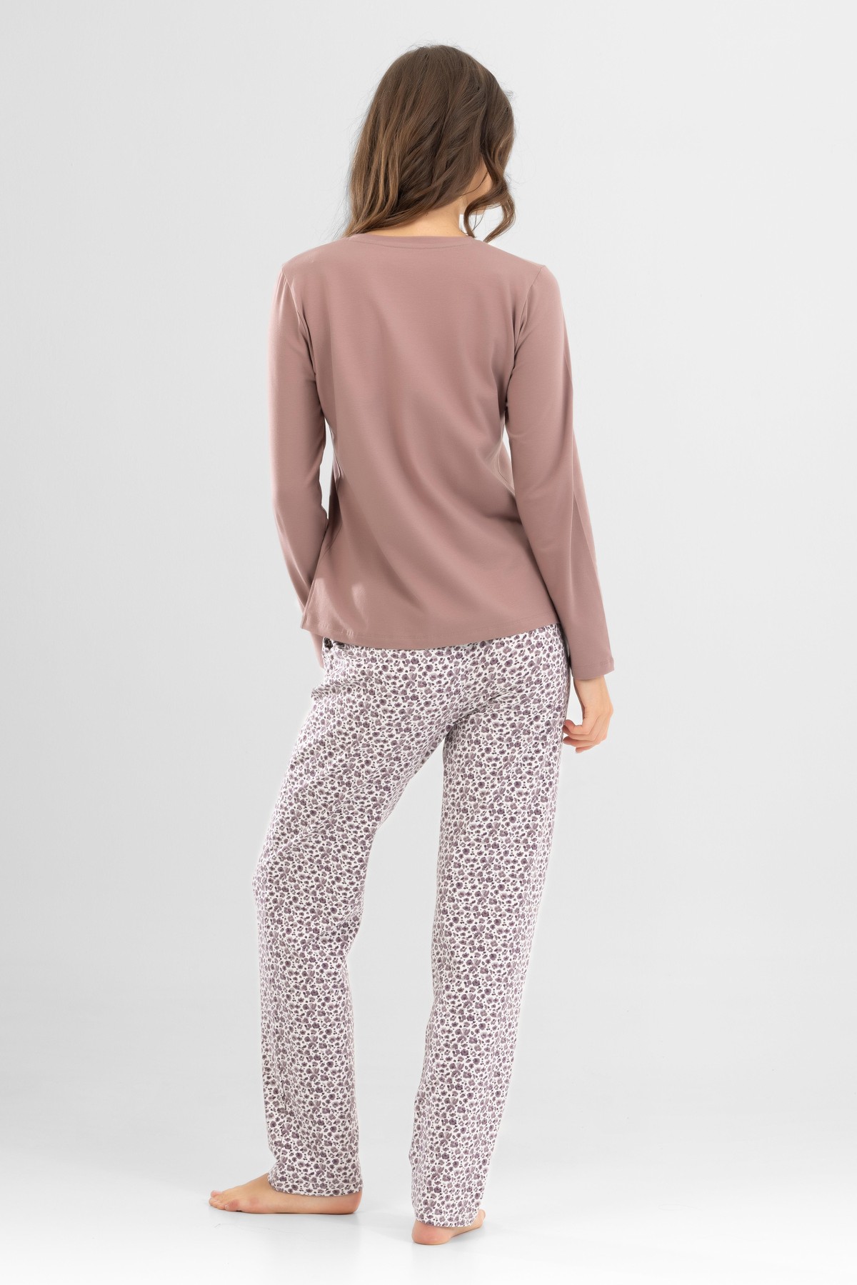 Kadın Pamuklu Bisiklet Yaka Yazı Baskılı Uzun Kollu Pijama Takımı 9925 Kahve